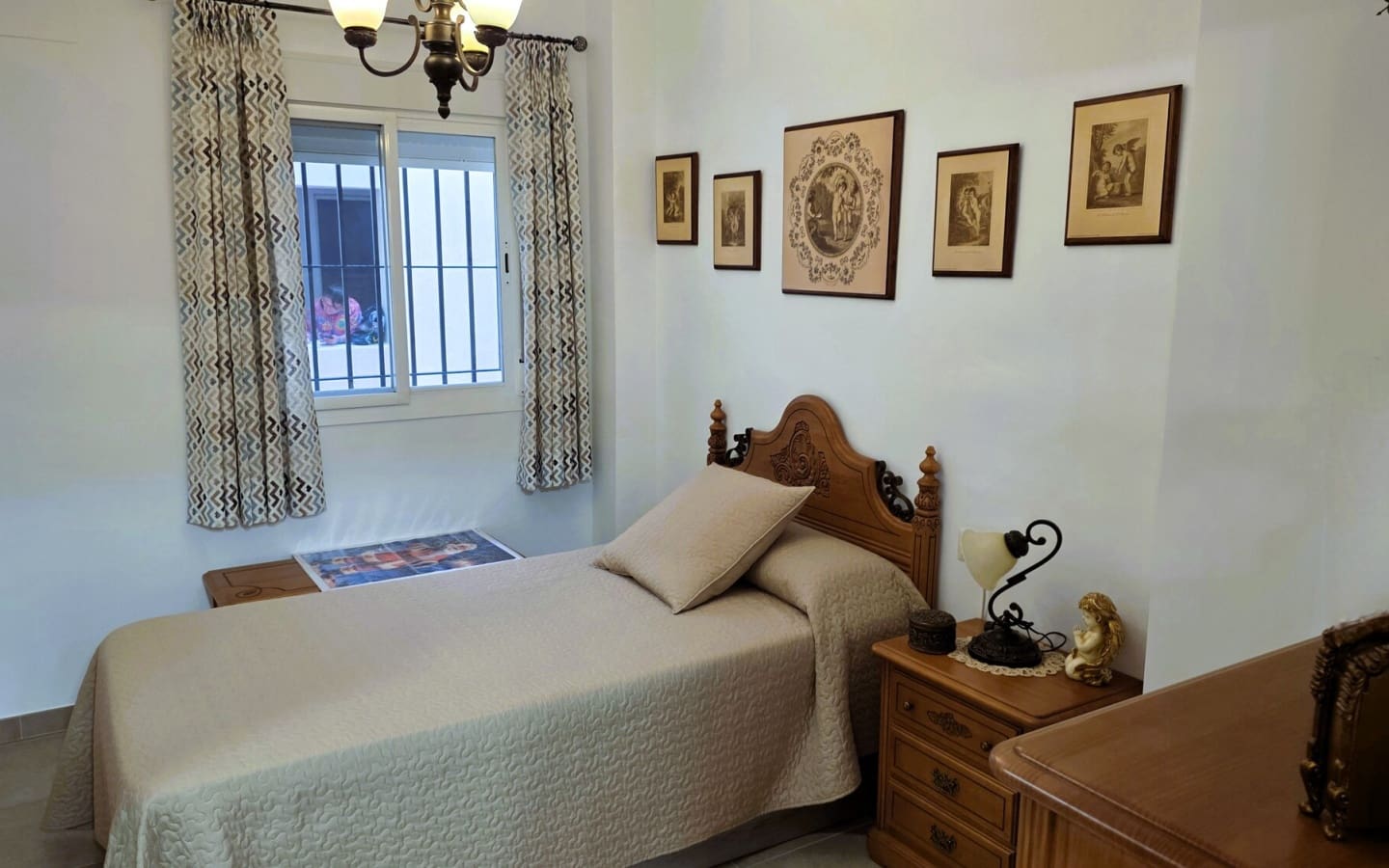 Piso de 2 habitaciones en Estepona en venta con garaje - 349.000 € (Ref: 5513068)