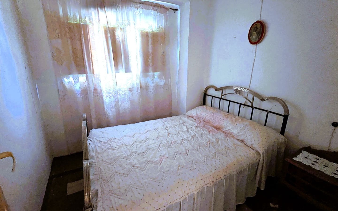 4 bedroom Townhouse for sale in Orgiva - € 70,000 (Ref: 5691330)