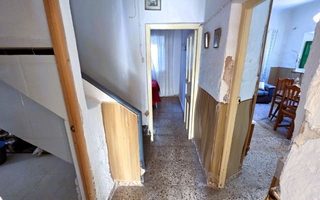 4 bedroom Townhouse for sale in Orgiva - € 70,000 (Ref: 5691330)