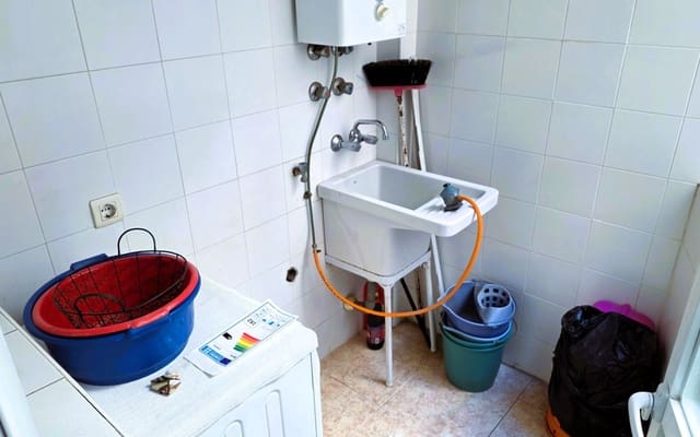 Piso de 3 habitaciones en Salobreña en venta - 180.000 € (Ref: 5776335)