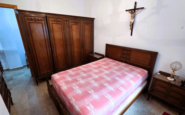 Piso de 3 habitaciones en Salobreña en venta - 180.000 € (Ref: 5776335)