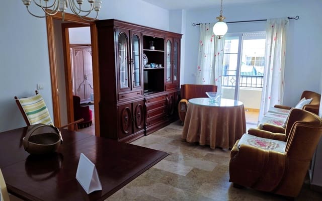 Piso de 3 habitaciones en Salobreña en venta - 180.000 € (Ref: 5776335)