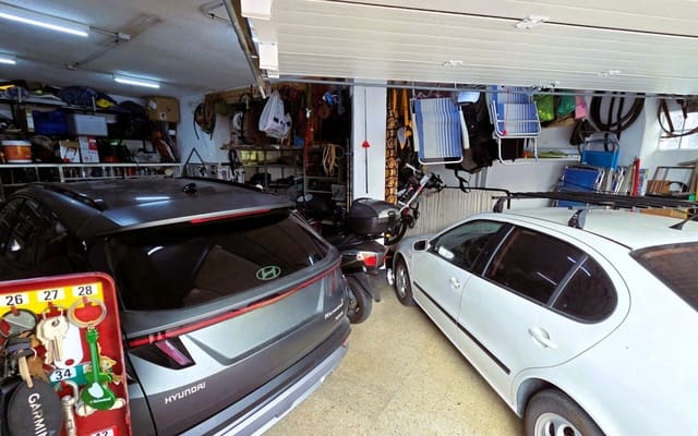 Garage te koop in Salobreña - € 70.000 (Ref: 5890161)
