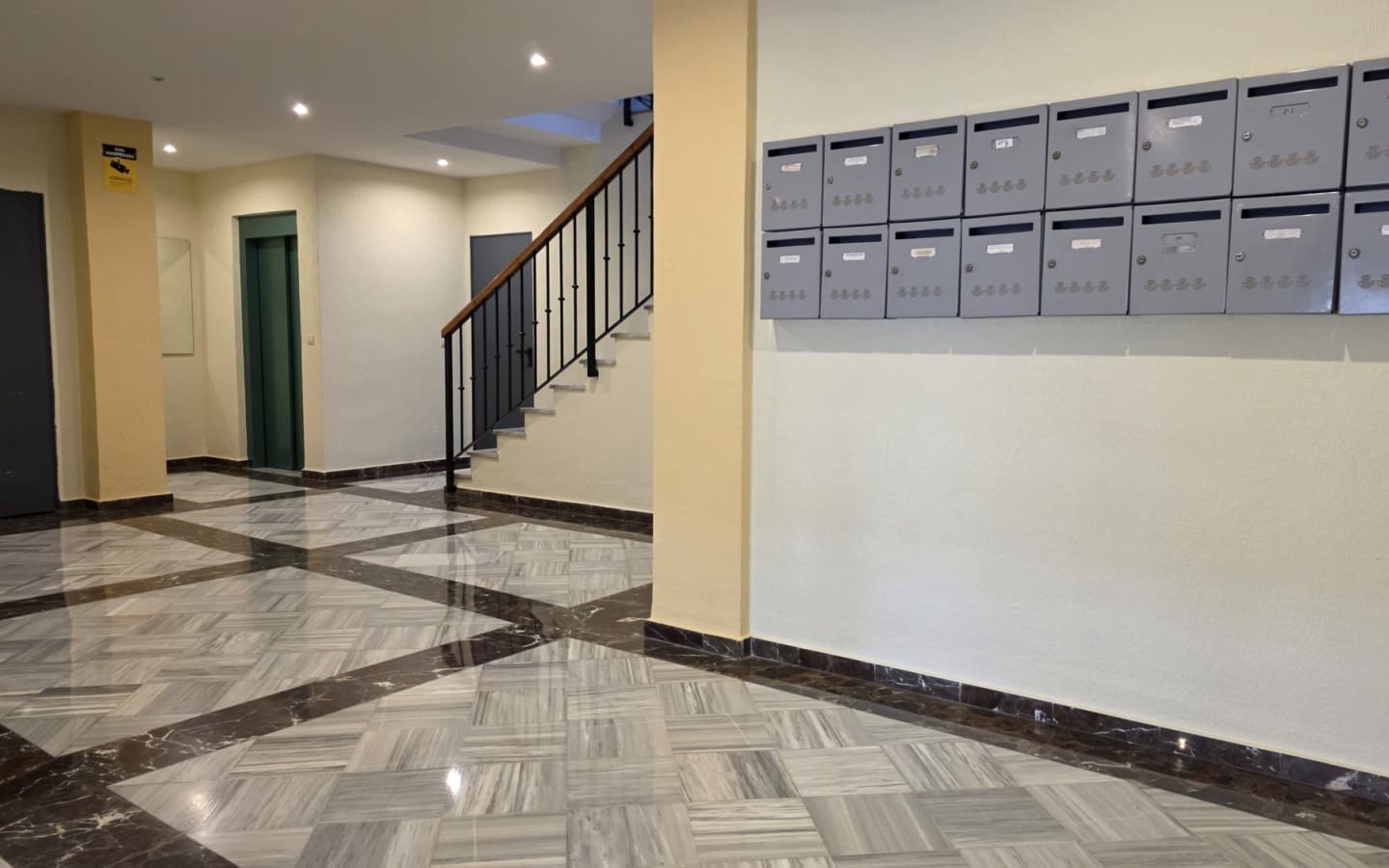 3 bedroom Apartment for sale in Salobrena with garage - € 250,000 (Ref: 5890162)