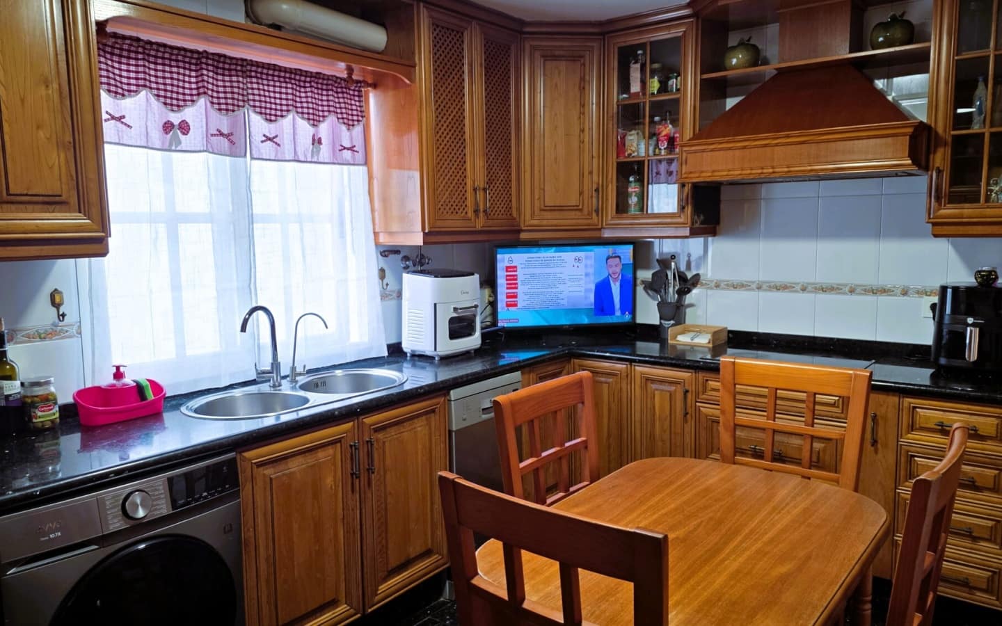 3 bedroom Apartment for sale in Salobrena with garage - € 250,000 (Ref: 5890162)