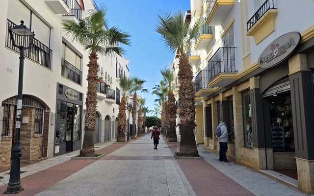 3 bedroom Apartment for sale in Salobreña with garage - € 250,000 (Ref: 5890162)