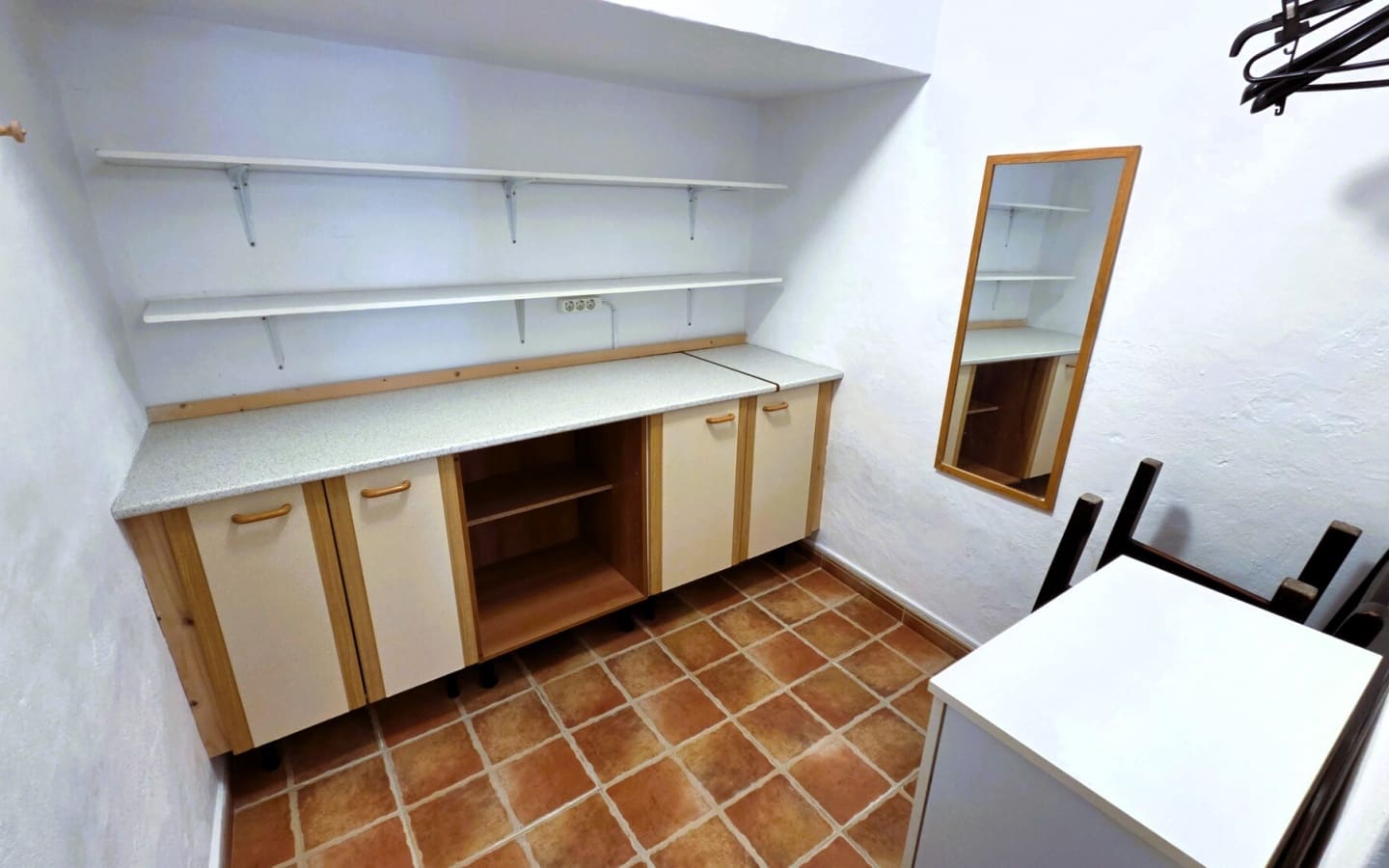 4 bedroom Finca/Country House for sale in Torvizcon - € 110,000 (Ref: 5996896)