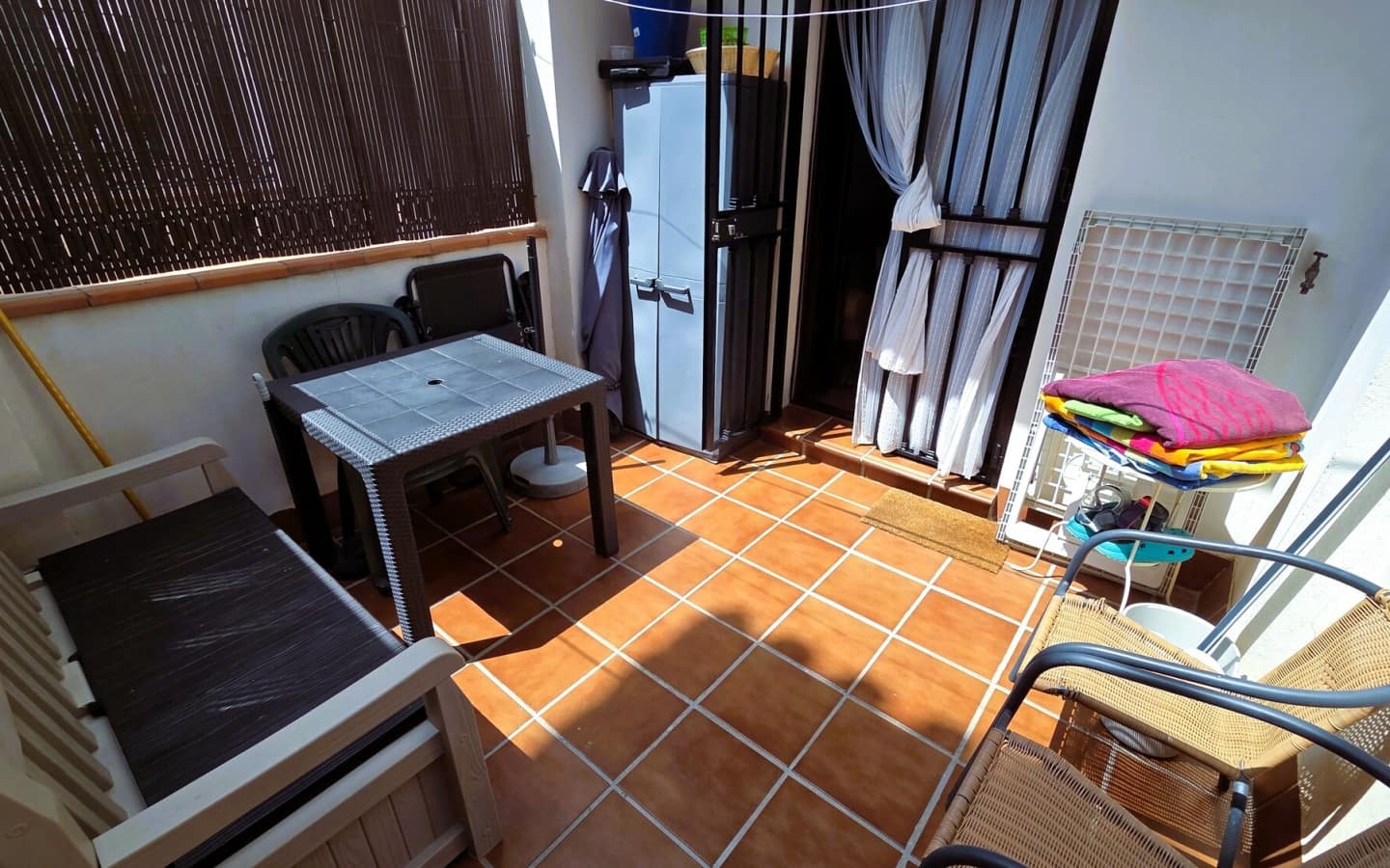 2 slaapkamer Appartement te koop in Velez de Benaudalla met zwembad - € 124.000 (Ref: 6010172)