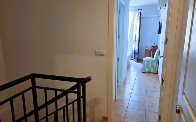 2 soverom Leilighet til salgs i Vélez de Benaudalla med svømmebasseng - € 124 000 (Ref: 6010172)