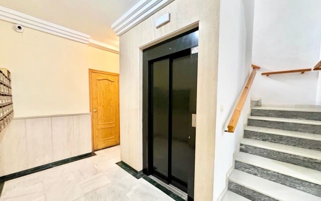 3 soveværelse Lejlighed til salg i Salobreña med garage - € 220.000 (Ref: 6010173)