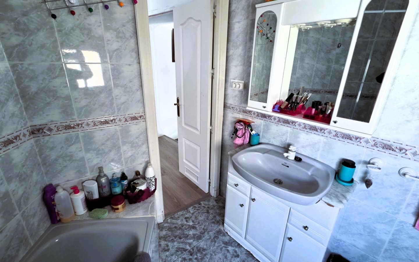 2 slaapkamer Commercieel te koop in Torvizcon - € 50.500 (Ref: 6010174)