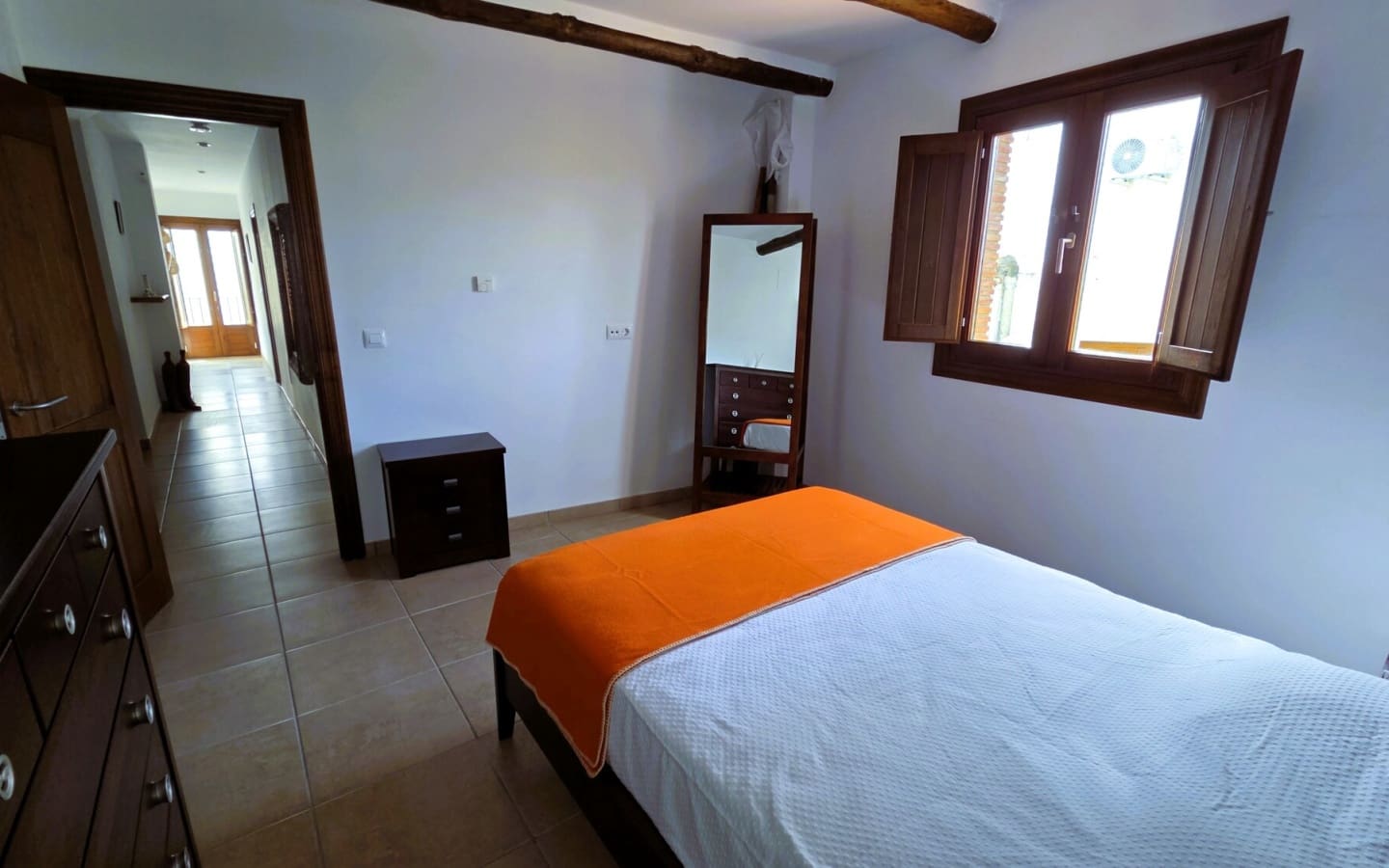 5 soveværelse Byhus til salg i Orgiva med garage - € 320.000 (Ref: 6039838)