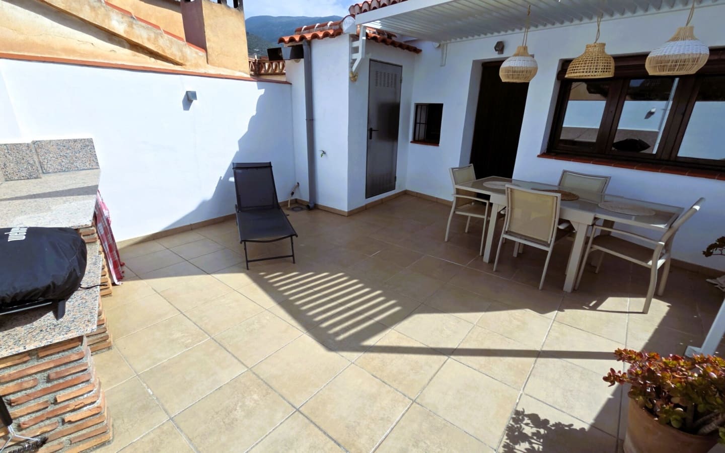 5 soveværelse Byhus til salg i Orgiva med garage - € 320.000 (Ref: 6039838)