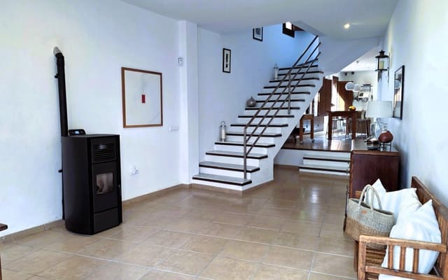 5 soveværelse Byhus til salg i Orgiva med garage - € 320.000 (Ref: 6039838)