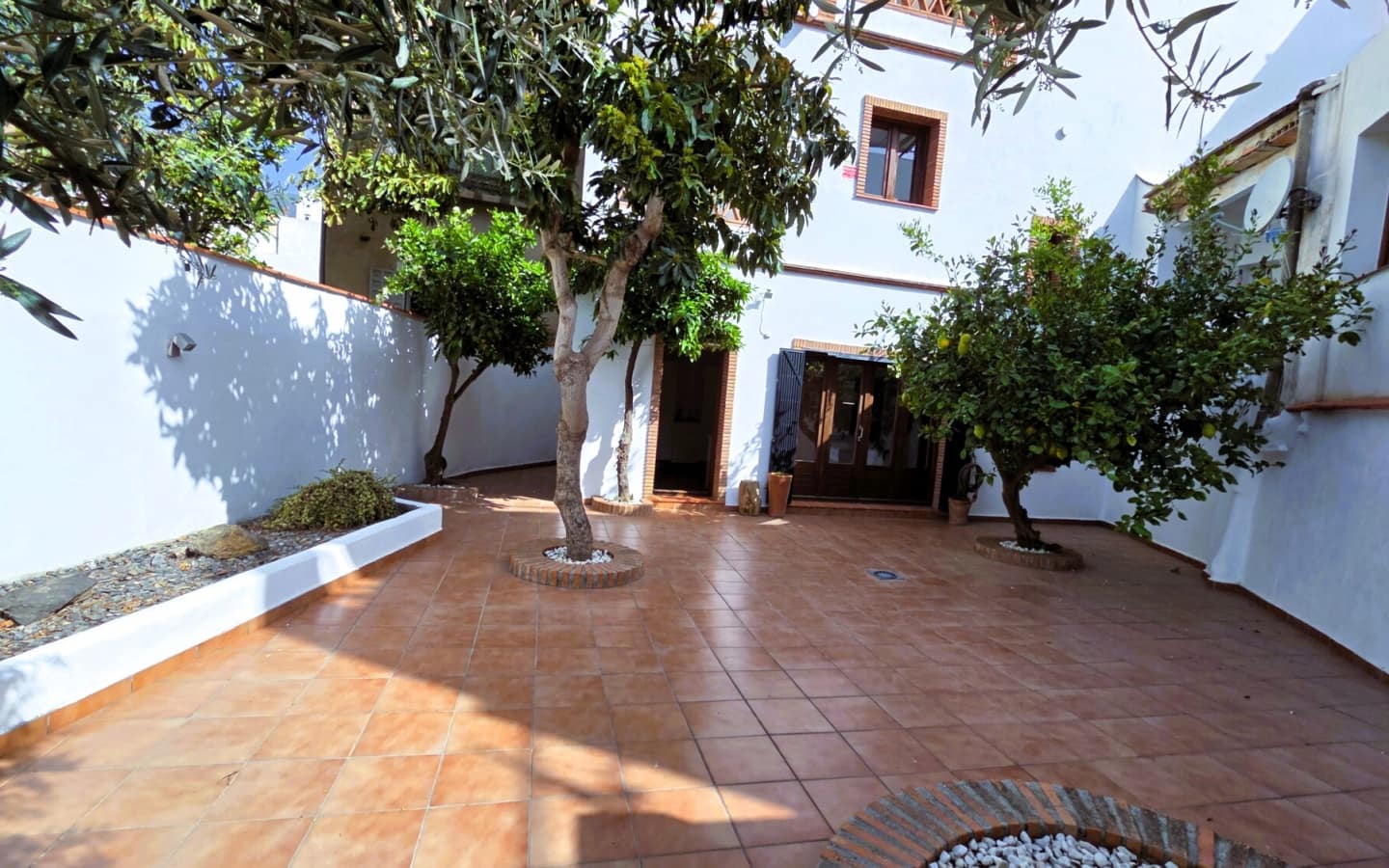 5 soveværelse Byhus til salg i Orgiva med garage - € 320.000 (Ref: 6039838)