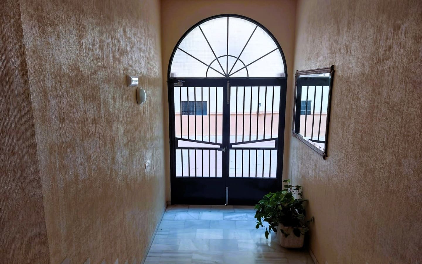 3 Zimmer Apartment zu verkaufen in Salobrena - 226.000 € (Ref: 6039841)