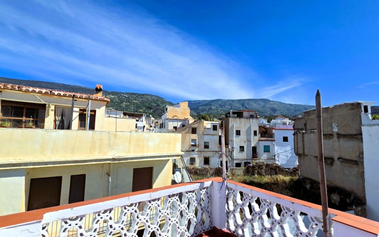 3 bedroom Townhouse for sale in Orgiva - € 160,000 (Ref: 6043710)