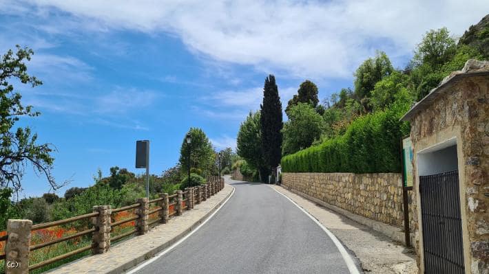 Grunde uden byggetilladelser til salg i Juviles - € 250.000 (Ref: 6077305)