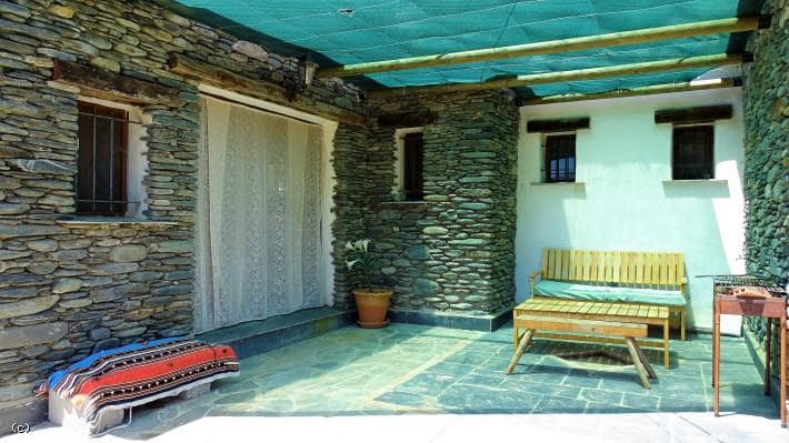 Grunde uden byggetilladelser til salg i Juviles - € 250.000 (Ref: 6077305)