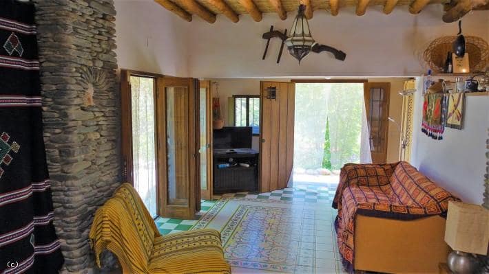 Grunde uden byggetilladelser til salg i Juviles - € 250.000 (Ref: 6077305)