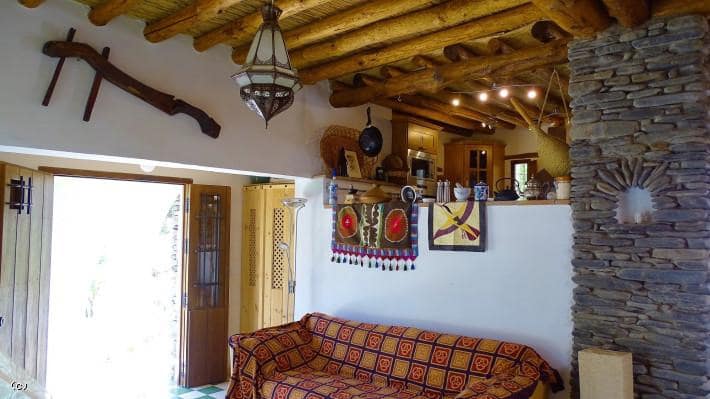 Grunde uden byggetilladelser til salg i Juviles - € 250.000 (Ref: 6077305)