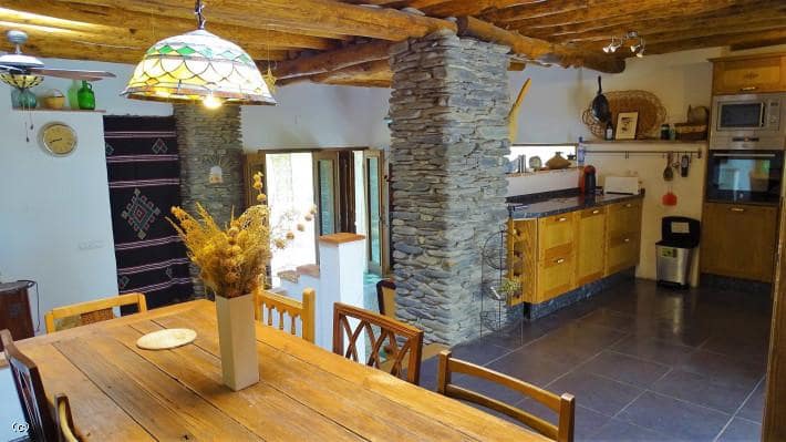 Grunde uden byggetilladelser til salg i Juviles - € 250.000 (Ref: 6077305)