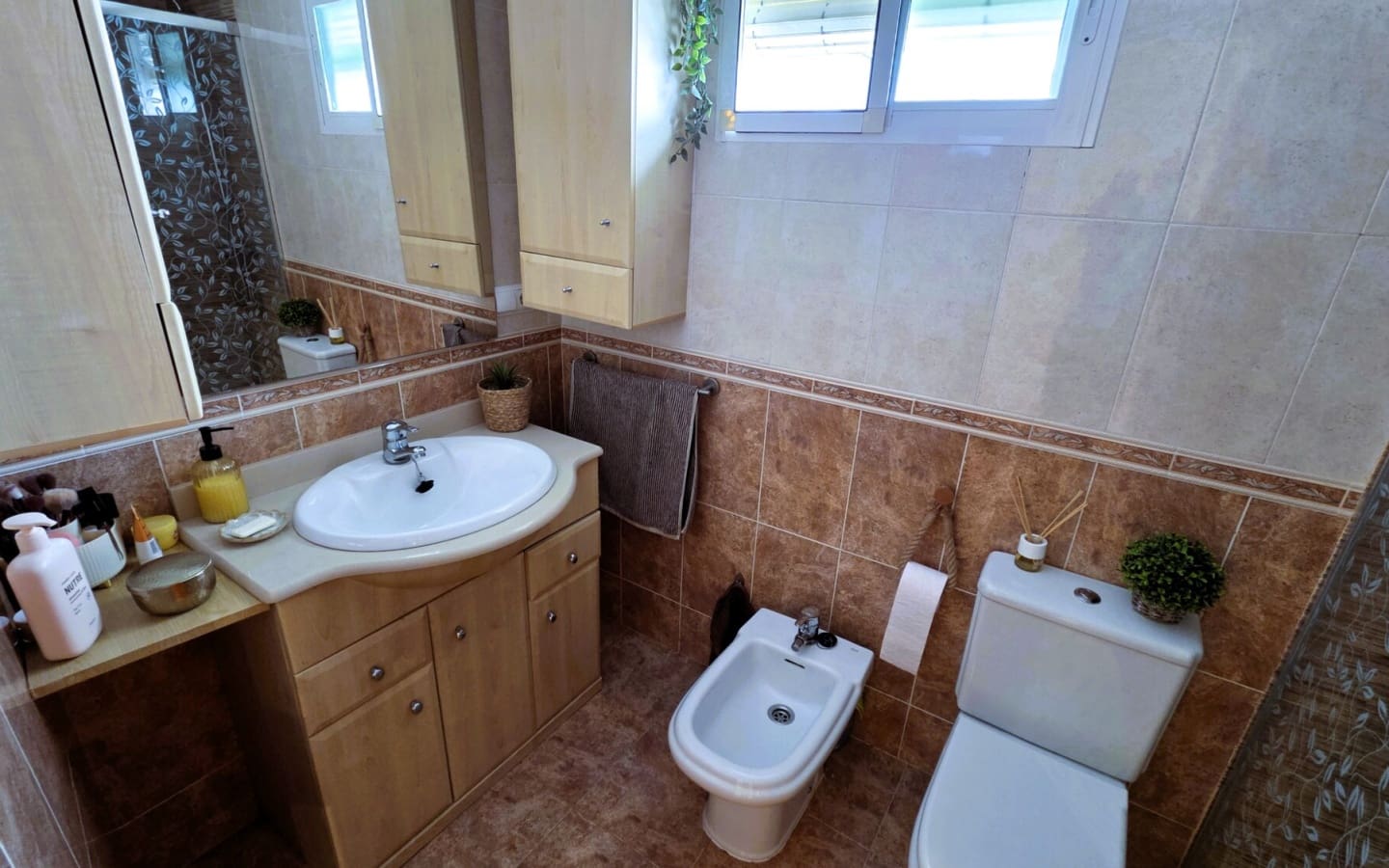 Piso de 3 habitaciones en Salobreña en venta con garaje - 215.000 € (Ref: 6141168)