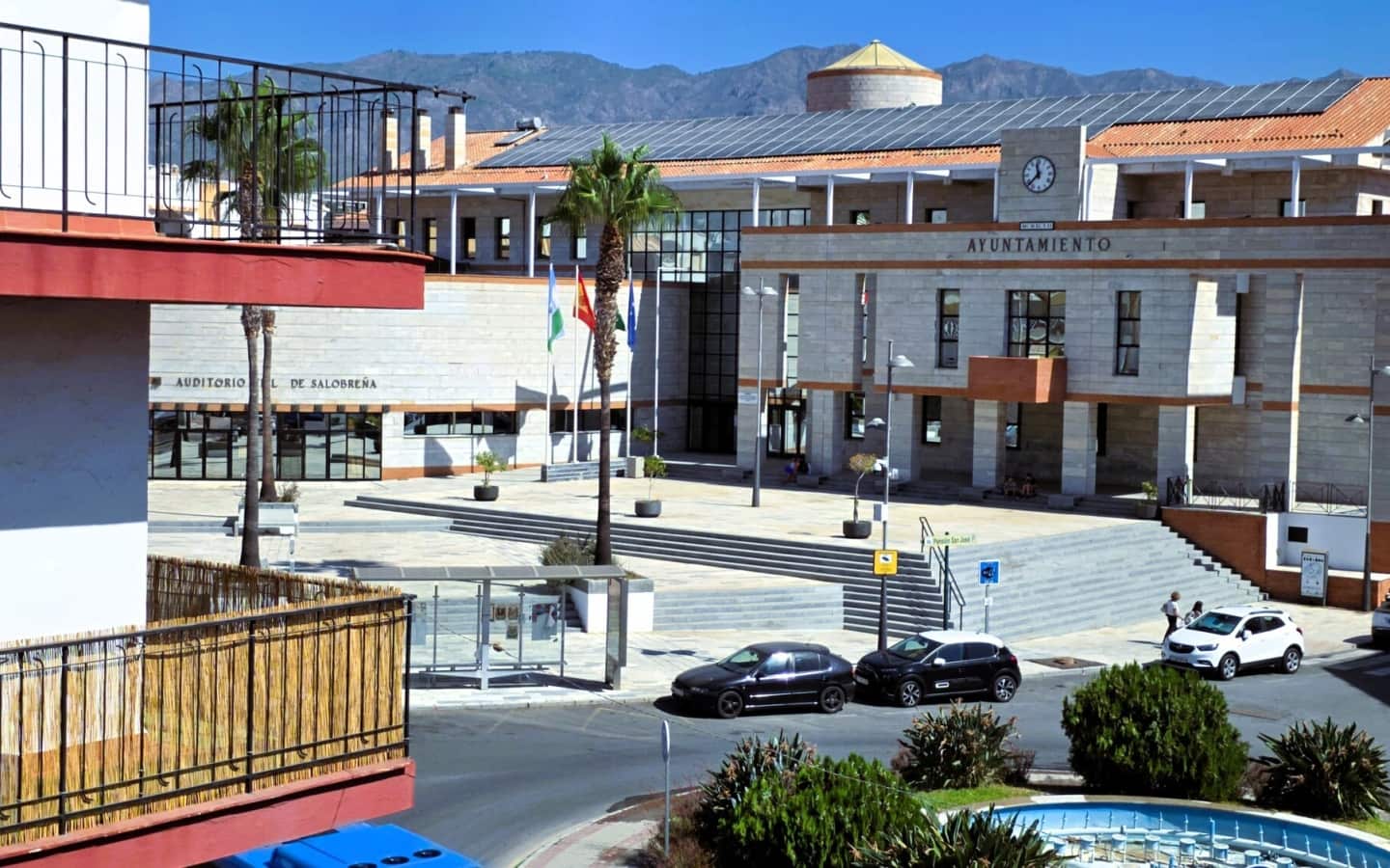 Piso de 3 habitaciones en Salobreña en venta con garaje - 215.000 € (Ref: 6141168)