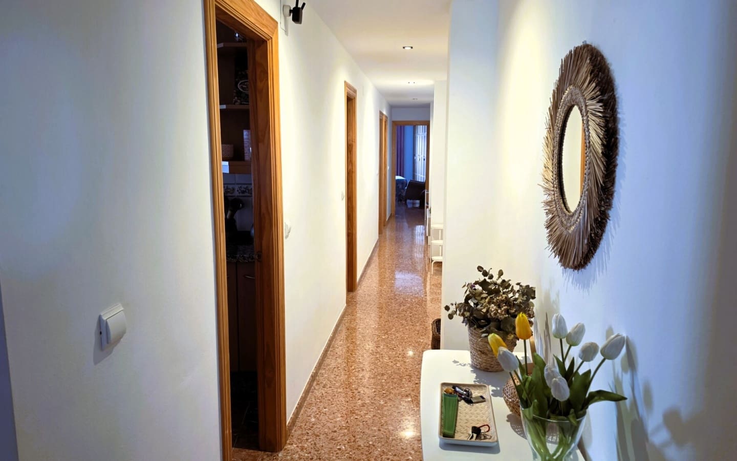 Piso de 3 habitaciones en Salobreña en venta con garaje - 215.000 € (Ref: 6141168)