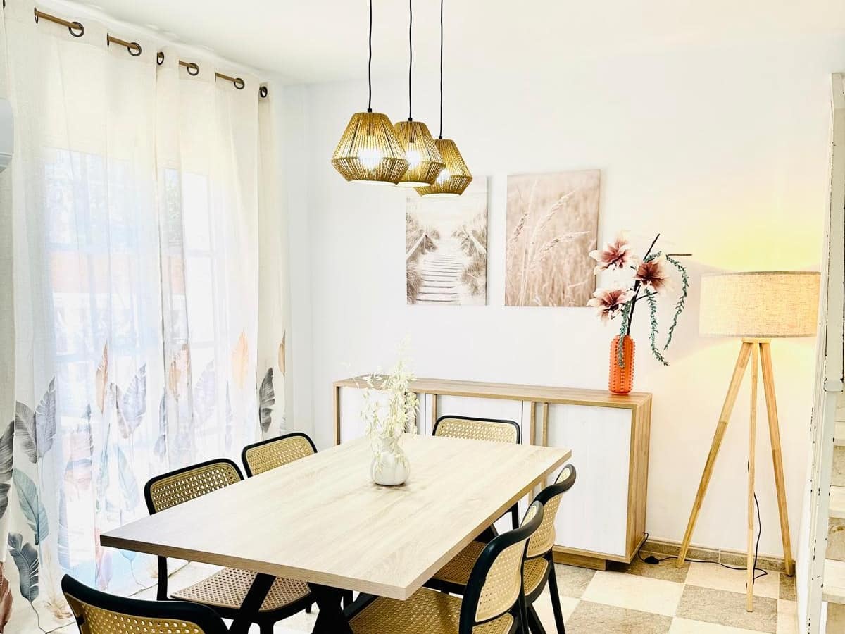 4 slaapkamer Halfvrijstaande villa te koop in Salobrena met zwembad garage - € 425.000 (Ref: 6230872)