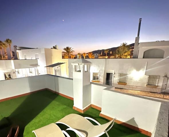 4 slaapkamer Halfvrijstaande villa te koop in Salobreña met zwembad garage - € 425.000 (Ref: 6230872)