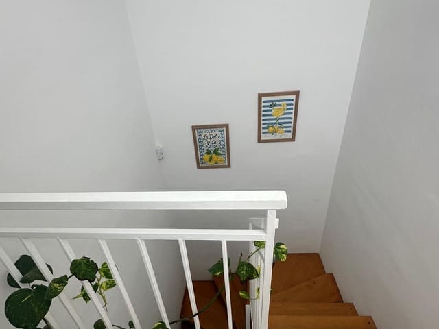 4 slaapkamer Halfvrijstaande villa te koop in Salobreña met zwembad garage - € 425.000 (Ref: 6230872)