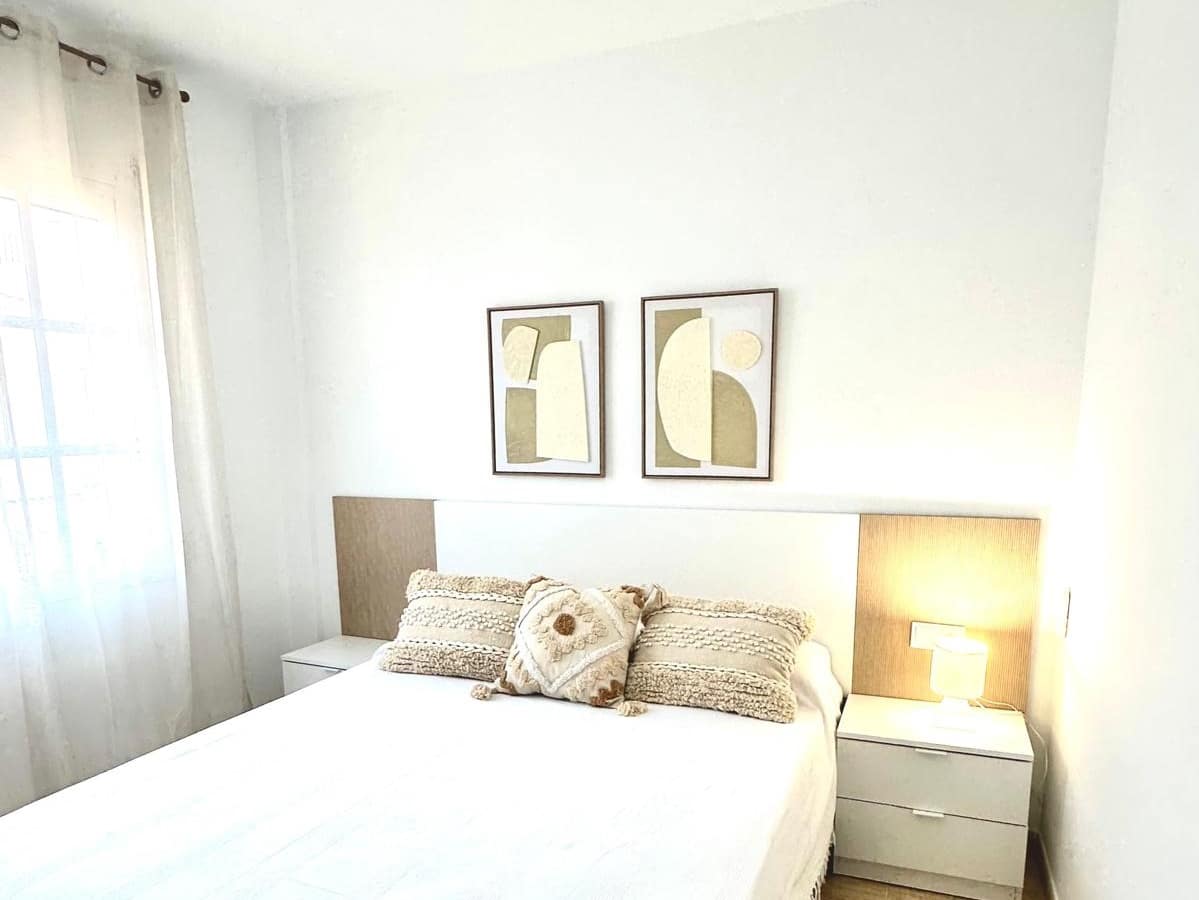 4 slaapkamer Halfvrijstaande villa te koop in Salobrena met zwembad garage - € 425.000 (Ref: 6230872)