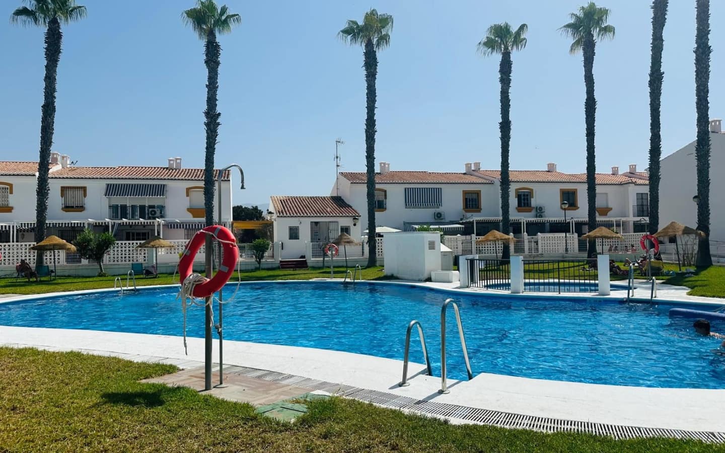 4 slaapkamer Halfvrijstaande villa te koop in Salobrena met zwembad garage - € 425.000 (Ref: 6230872)