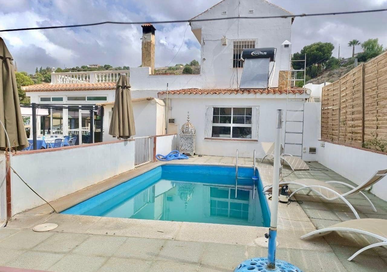 5 sypialnia Finka/Dom wiejski na sprzedaż w Motril z basenem garażem - 499 000 € (Ref: 6237649)