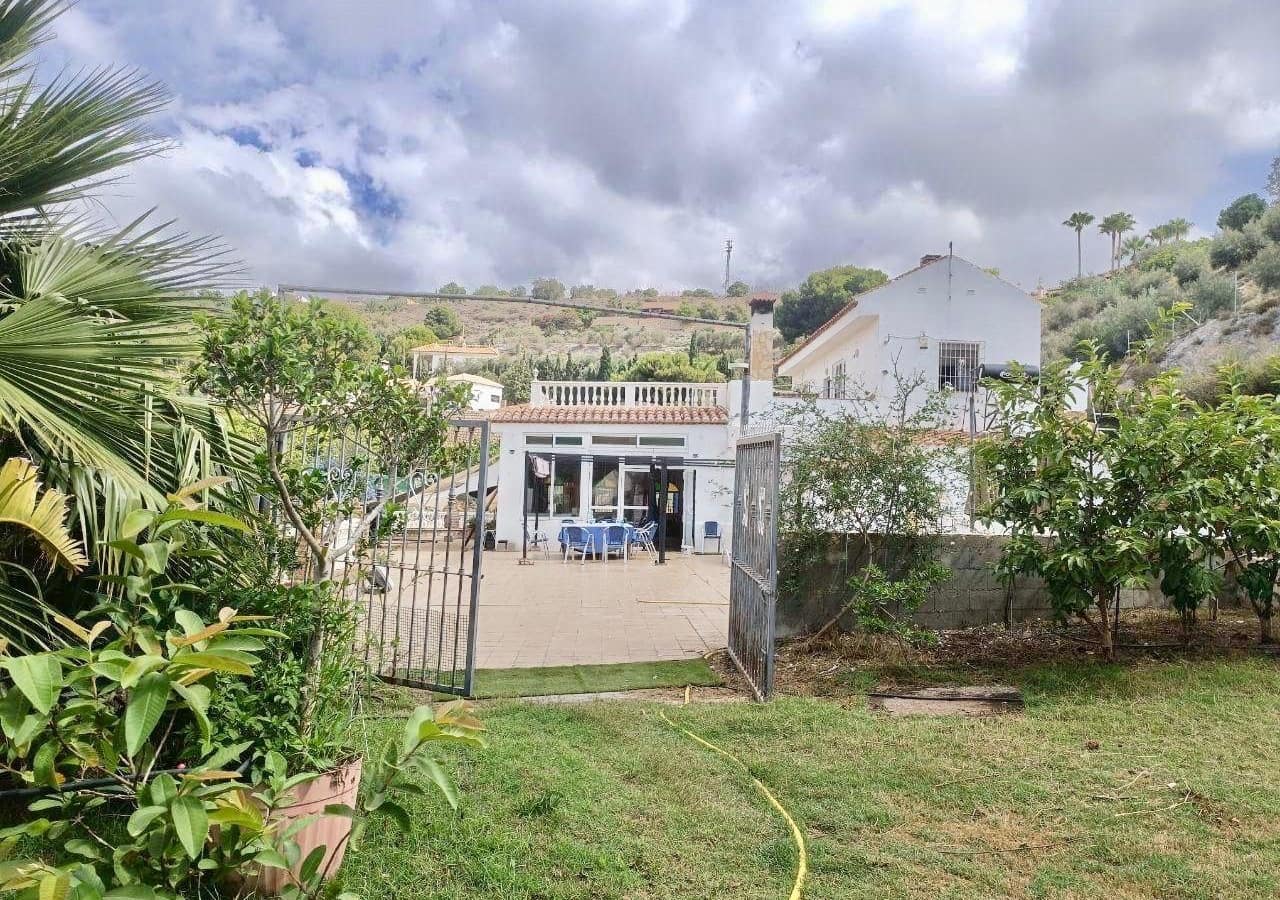 5 sypialnia Finka/Dom wiejski na sprzedaż w Motril z basenem garażem - 499 000 € (Ref: 6237649)