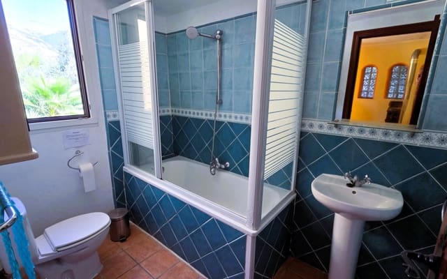 9 sovrum Lägenhet till salu i Orgiva med pool garage - 850 000 € (Ref: 6241015)