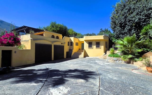 9 sovrum Lägenhet till salu i Orgiva med pool garage - 850 000 € (Ref: 6241015)
