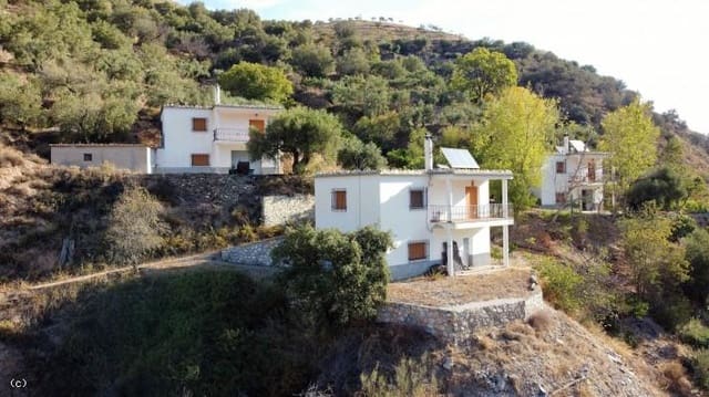 8 soveværelse Lejlighed til salg i Torvizcón med garage - € 450.000 (Ref: 6389303)