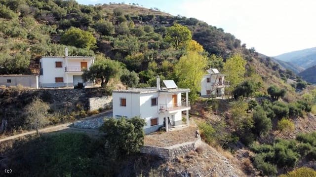 8 soveværelse Lejlighed til salg i Torvizcón med garage - € 450.000 (Ref: 6389303)