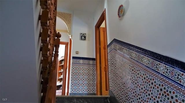 6 soveværelse Byhus til salg i Lanjarón med garage - € 200.000 (Ref: 6515107)