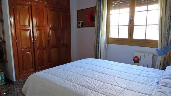 6 soveværelse Byhus til salg i Lanjaron med garage - € 200.000 (Ref: 6515107)