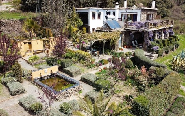 4 soveværelse Finca/Landehus til salg i La Taha med garage - € 575.000 (Ref: 6788372)