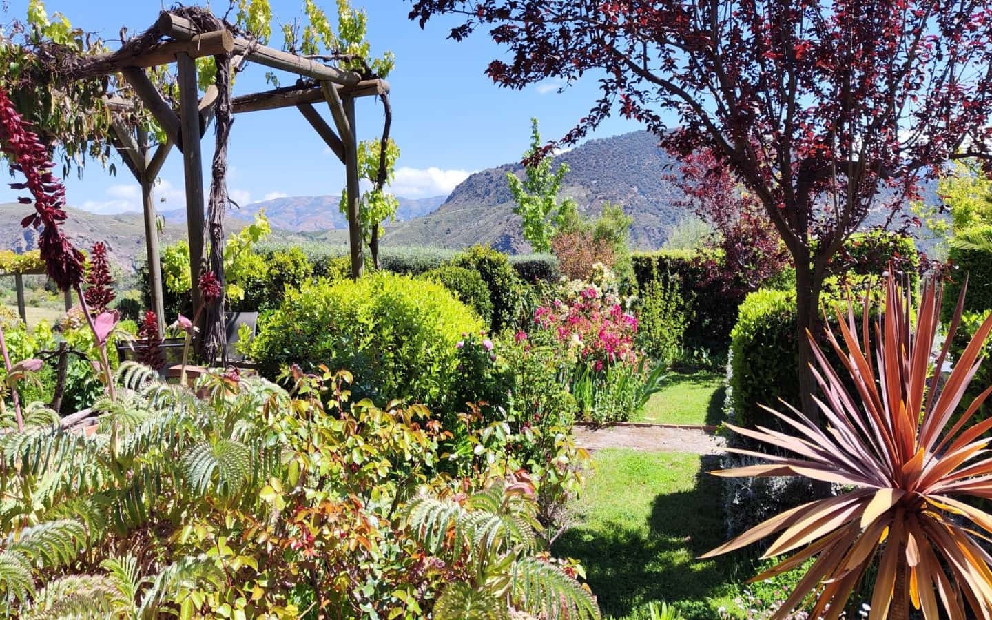 4 soveværelse Finca/Landehus til salg i La Taha med garage - € 575.000 (Ref: 6788372)