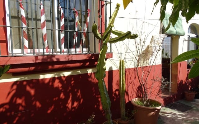 Ubebygd land til salgs i Salobreña - € 180 000 (Ref: 6898343)