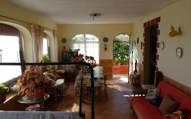 Ubebygd land til salgs i Salobreña - € 180 000 (Ref: 6898343)