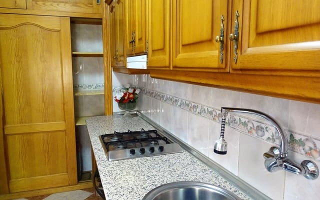 4 soveværelse Byhus til salg i Orgiva - € 118.000 (Ref: 6944141)