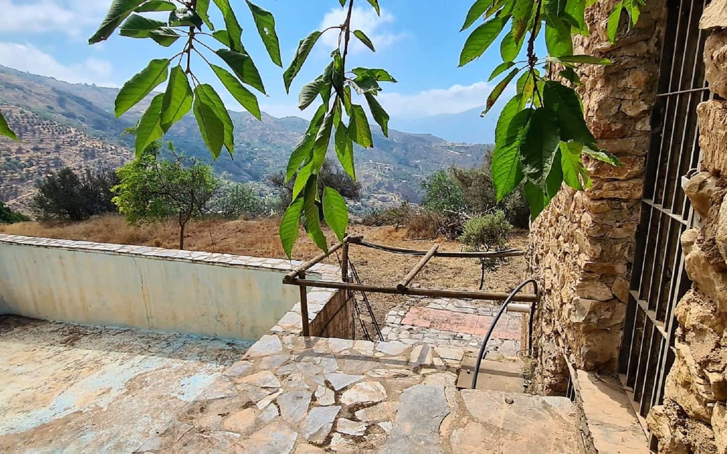 Undeveloped Land for sale in Lanjaron - € 100,000 (Ref: 6977163)