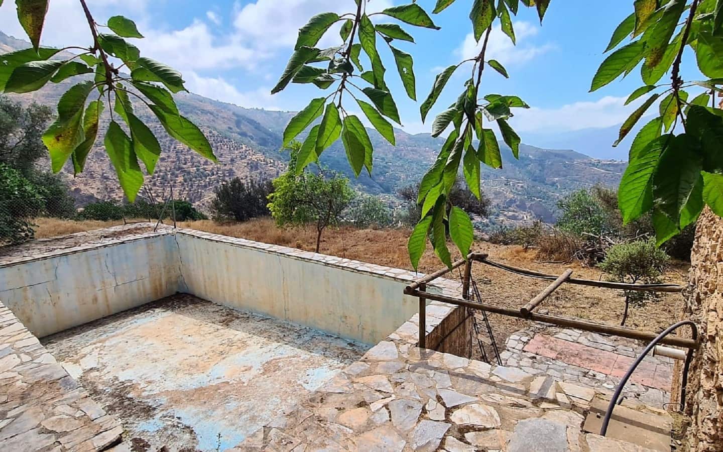 Undeveloped Land for sale in Lanjaron - € 100,000 (Ref: 6977163)