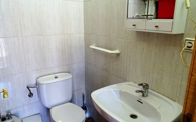 4 bedroom Townhouse for sale in Orgiva - € 85,000 (Ref: 6977164)